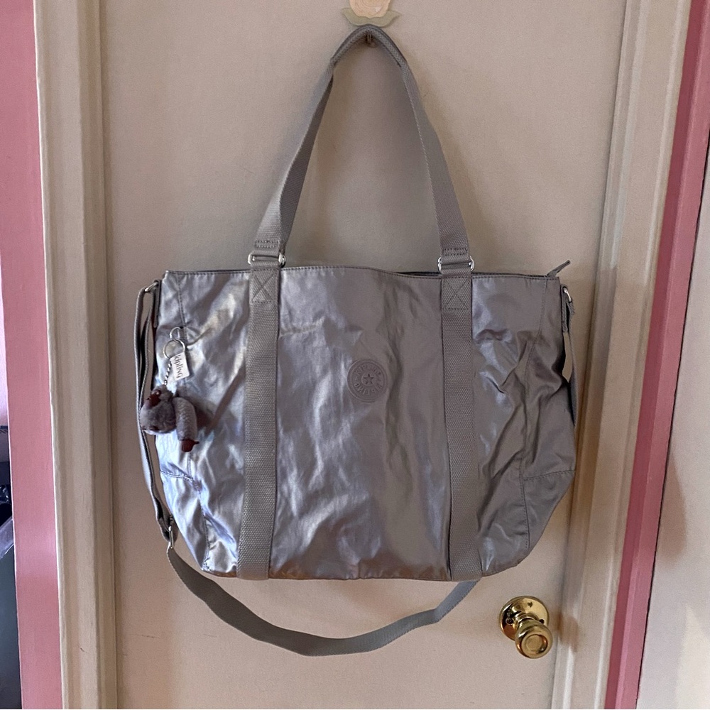 NWT Kipling Adara Medium Smooth Silver Metallic Weekender/Crossbody Bag